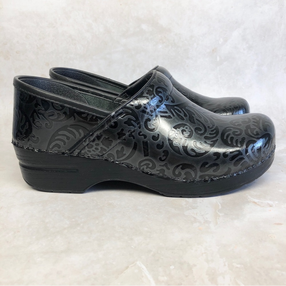 Dansko Professional Leather Black Womens Sz EU 40 US 9.5-10 Work Clogs 2022-9e5
